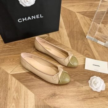 ## Chanel Sneaker: Your Luxury Everyday 👟