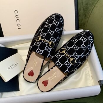 Gucci Flats: Timeless Elegance for Every Step