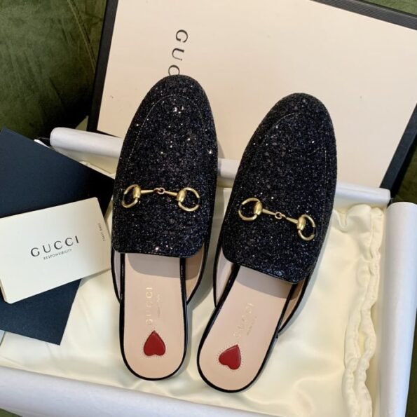 Gucci Flats: Timeless Elegance for Every Step