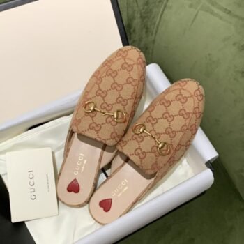 Gucci Flats: Step Into Chic Elegance