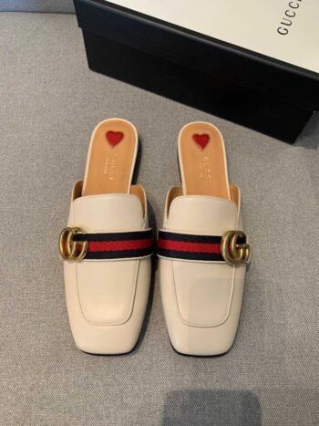 Glamorous Gucci Flats