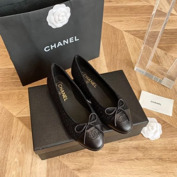 **Pre-Loved Chanel Flats - Size 3, Elegant Style**