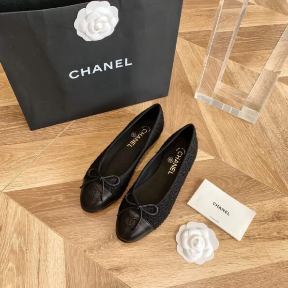 **Pre-Loved Chanel Flats - Size 3, Elegant Style**