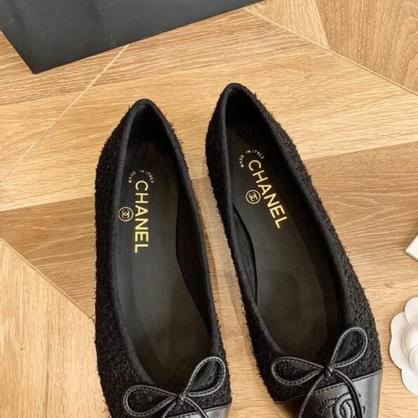 **Pre-Loved Chanel Flats - Size 3, Elegant Style**