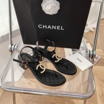 **CHANEL Slippers: Luxurious Comfort, Gently Used**