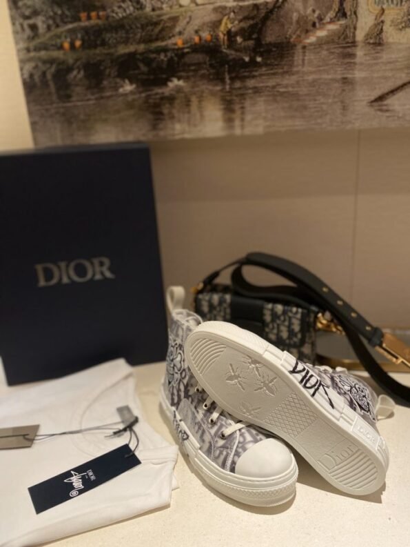 Dior Sneakers - 25% Off, Limited Time Only!