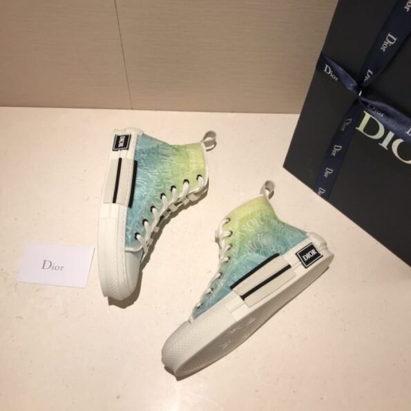 🔥 Dior Sneakers: Size 28, Your Style Upgrade! 🔥