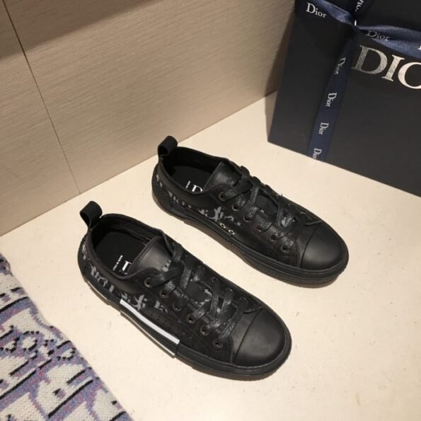 Dior Sneakers Size 35 - Your New Statement Piece