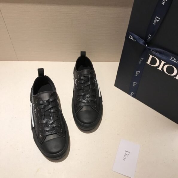 Dior Sneakers Size 35 - Your New Statement Piece