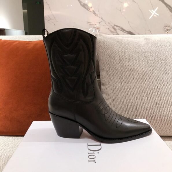 Dior Boots: Step into Luxury