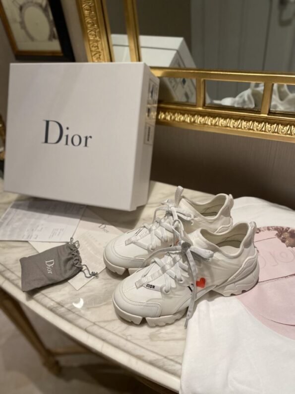 Dior Sneakers 90: Elevate Your Street Style 👟🔥